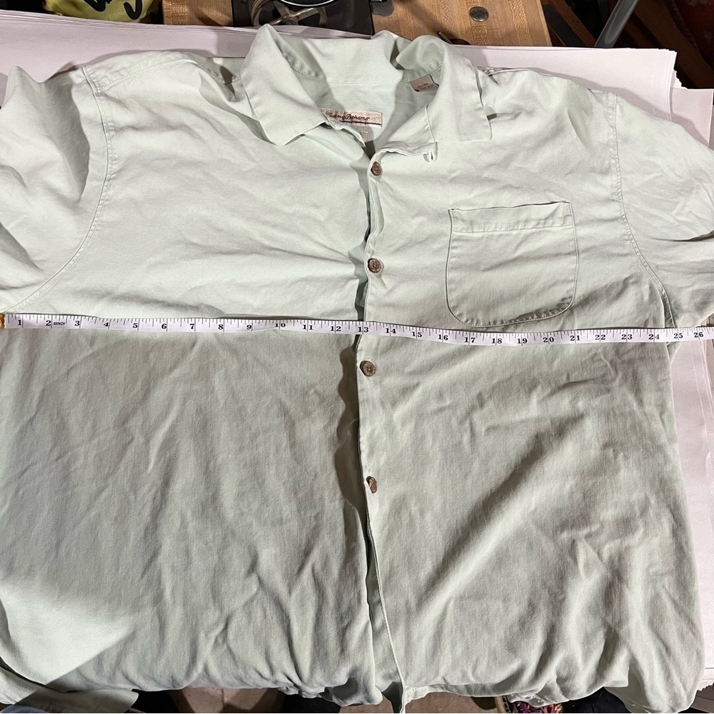 TOMMY BAHAMA ~ Men’s 100% Silk Pale Green Button Down Shirt Original Fit - Picture 7 of 8
